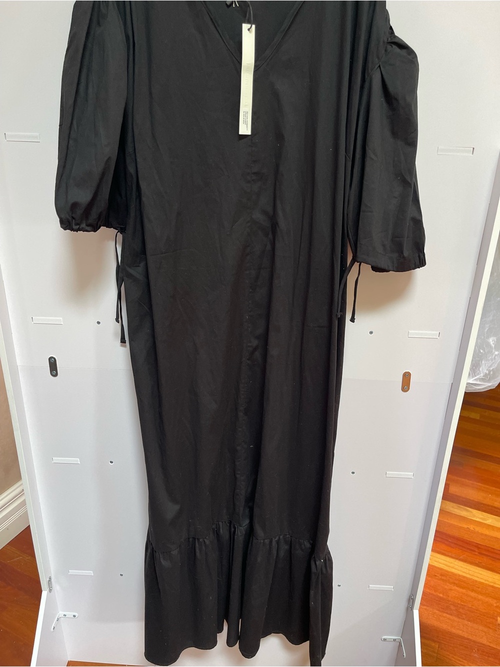 Black V-Neck Puff Sleeve Maxi Dress with Ruffled Hem NY fashion week Sz L